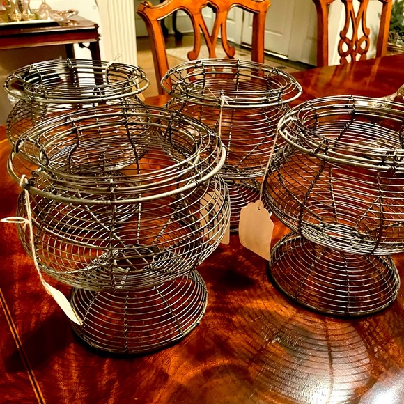 Four Wire Footed Planters/Containers (NWT) - Picture 1 of 11